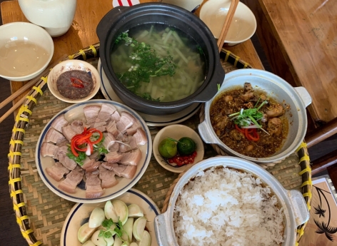 Cơm Trưa Giao Tận Nơi Nơ Trang Long: Đặt 5 Phút, Có Ngay Bữa Ngon Đúng Giờ