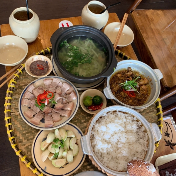 Sự ra đời của Quán Cơm Quê Góc Bếp