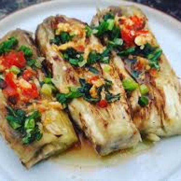 Cà tím nướng thịt bằm rau luộc